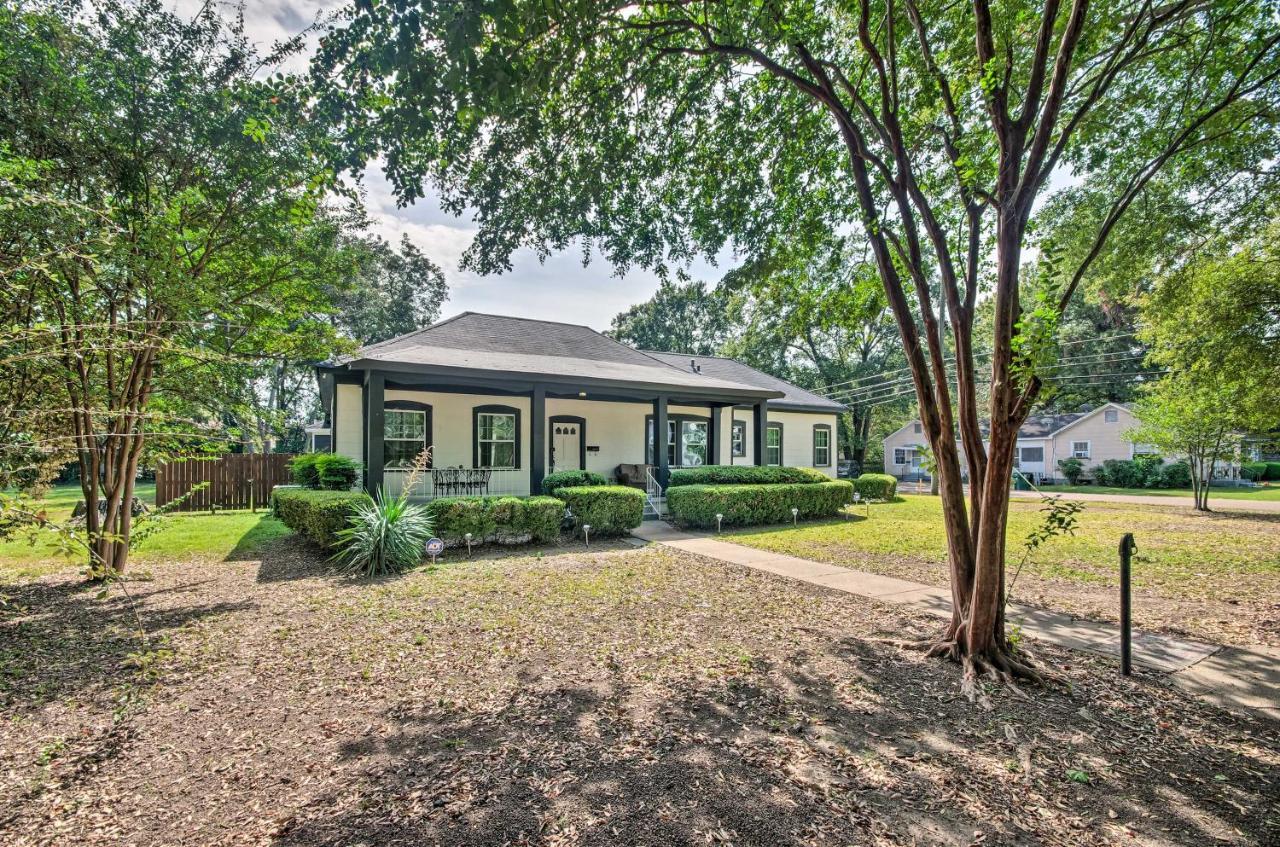 Modern Greenwood Studio Less Than 1 Mi To Downtown! ภายนอก รูปภาพ